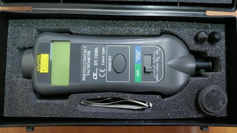 TACHOMETER